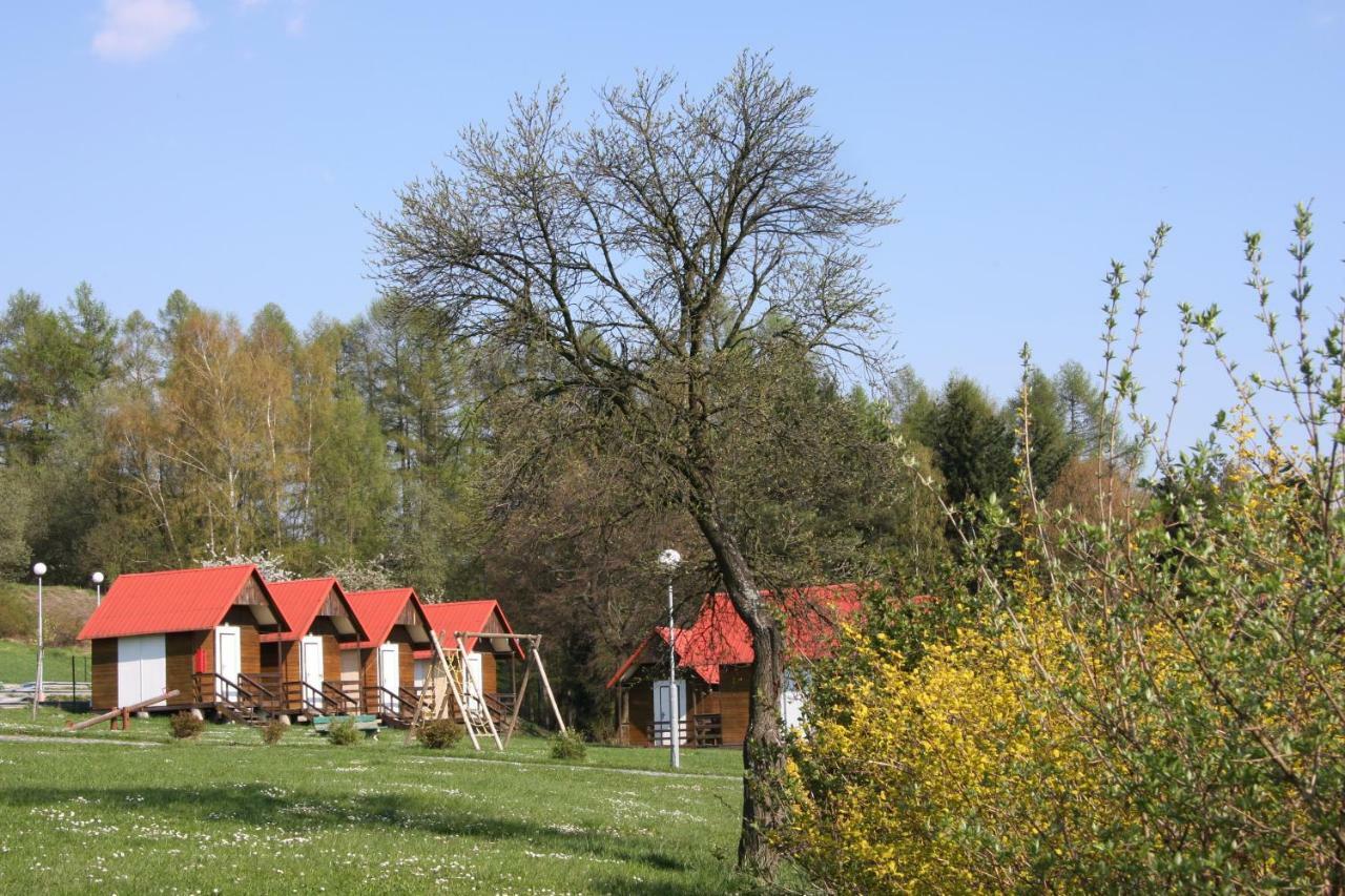 Camping V Raji - Palda Hotell Rovensko pod Troskami Eksteriør bilde